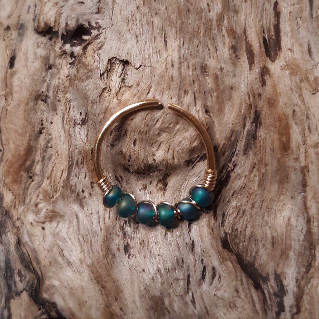 Adjustable Gold Toe Mid Knuckle Blue Zircon Bead Ring